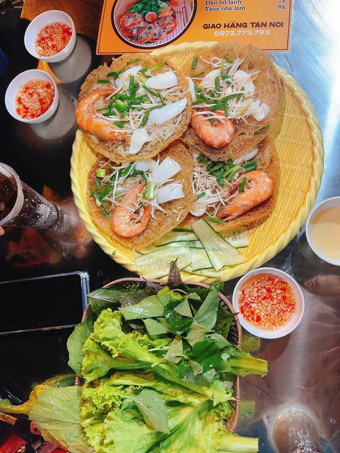 Bánh Xèo Tôm Thịt